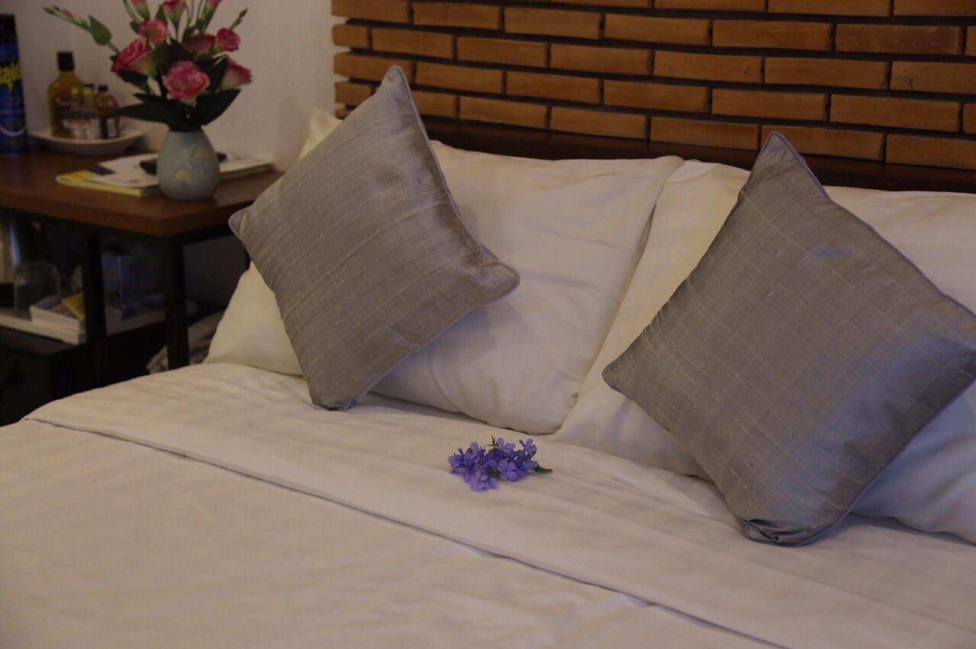 The Blue Corner Boutique Hotel Phnom Penh Eksteriør bilde